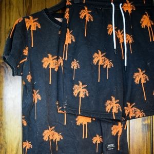 Shirt/shorts set, black/orange, size S.